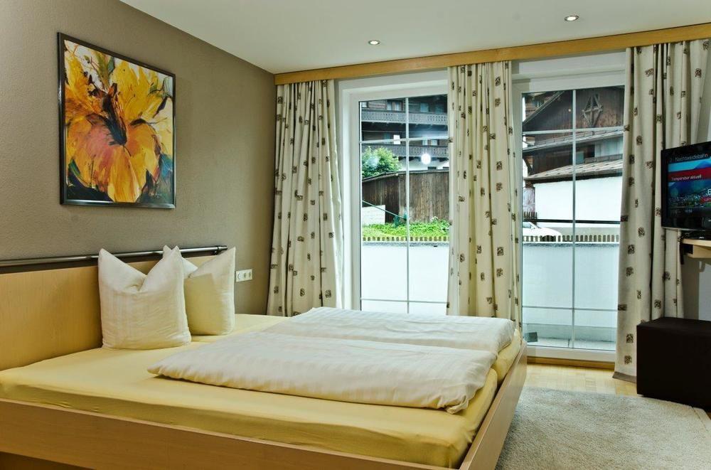 Petit Madlein Bed and Breakfast Ισγκλ Εξωτερικό φωτογραφία
